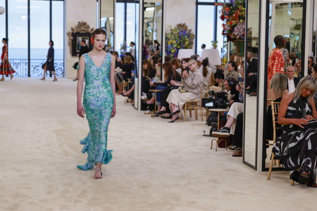 Chanel Collection Croisière 2026 2027 Chanel Cruise fashion show at the Casino municipal de Biarritz, France, on April 28, 2026 Olivier Borde Bestimage A model walks the runway at the Chanel Cruise 2025 fashion show at the Biarritz Municipal Casino, France, on April 28, 2026 Biarritz France  Copyright: xOLIVIERxBORDEx xBESTIMAGExOLIVIERxBORDEx xBESTIMAGEx