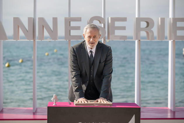 Francis Huster seen for handprinting during the Zodiaque photocall in Hotel Majestic Beach during 9th CanneSeries festival in Cannes, France on April 28, 2026 Photo by Loran Mafar Starface 455461 2026 04 28 Cannes France  Copyright: xLoranxMafarx xStarfacex STAR_455461_021