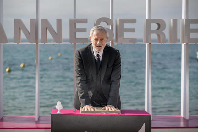 Francis Huster seen for handprinting during the Zodiaque photocall in Hotel Majestic Beach during 9th CanneSeries festival in Cannes, France on April 28, 2026 Photo by Loran Mafar Starface 455461 2026 04 28 Cannes France  Copyright: xLoranxMafarx xStarfacex STAR_455461_022