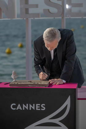 Francis Huster seen for handprinting during the Zodiaque photocall in Hotel Majestic Beach during 9th CanneSeries festival in Cannes, France on April 28, 2026 Photo by Loran Mafar Starface 455461 2026 04 28 Cannes France  Copyright: xLoranxMafarx xStarfacex STAR_455461_028