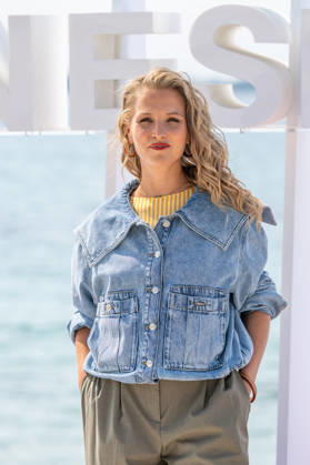 Deborah Krey attends the L or bleu photocall in Hotel Majestic Beach during 9th CanneSeries festival in Cannes, France on April 28, 2026 Photo by Loran Mafar Starface 455461 2026 04 28 Cannes France  Copyright: xLoranxMafarx xStarfacex STAR_455461_052