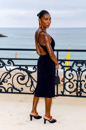 Michaela Coel at the second photocall for the Chanel Cruise Collection 2026 2027 fashion show on the terrace of the Biarritz Municipal Casino, on April 28, 2026 Biarritz France Olivier Borde Bestimage Photocall for the Chanel Cruise Collection 2026 2027 fashion show on the terrace of the Biarritz Municipal Casino, on April 28, 2026 Biarritz France  Copyright: xOLIVIERxBORDEx xBESTIMAGExOLIVIERxBORDEx xBESTIMAGEx