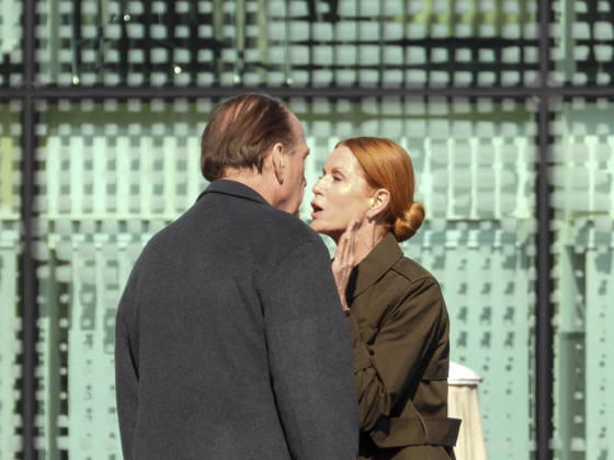 CNTV KANZLEI- Esther Schweins und Herbert Knaup die Schauspieler am Set beim Dreh zu neuen folgen der ARD TV Serie Die Kanzlei Drehort am Flaggenplatz auf dem Hamburger Jungfernstieg am 28.04.2026 in Hamburg Hamburg Deutschland