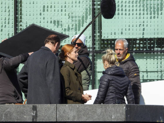 CNTV KANZLEI- Esther Schweins und Herbert Knaup die Schauspieler am Set beim Dreh zu neuen folgen der ARD TV Serie Die Kanzlei Drehort am Flaggenplatz auf dem Hamburger Jungfernstieg am 28.04.2026 in Hamburg Hamburg Deutschland