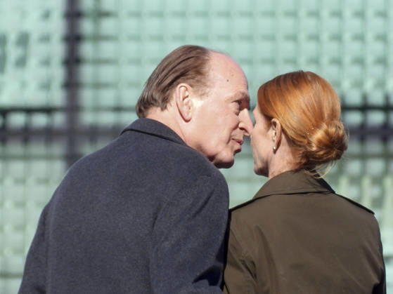 CNTV KANZLEI- Esther Schweins und Herbert Knaup die Schauspieler am Set beim Dreh zu neuen folgen der ARD TV Serie Die Kanzlei Drehort am Flaggenplatz auf dem Hamburger Jungfernstieg am 28.04.2026 in Hamburg Hamburg Deutschland