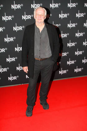 Max Herbrechter bei der Premiere vom ARD Doku Film UDO Rebell. Rockstar. Ikone (ab 10. Mai 2026 in der ARD Mediathek) am 28.04.2026 in die Astor Filmlounge in Hamburg Max Herbrechter at the premiere of the ARD documentary film UDO Rebel. Rockstar. Icon (available in the ARD Mediathek from May 10, 2026) on April 28, 2026 at the Astor Film Lounge in Hamburg, Germany Lindenbergs UDO Rebell. Rockstar. Ikone. ARD Filmdoku Premiere in Hamburg