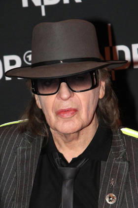 Udo Lindenberg bei der Premiere vom ARD Doku Film UDO Rebell. Rockstar. Ikone (ab 10. Mai 2026 in der ARD Mediathek) am 28.04.2026 in die Astor Filmlounge in Hamburg Udo Lindenberg at the premiere of the ARD documentary film UDO Rebel. Rockstar. Icon (available in the ARD Mediathek from May 10, 2026) on April 28, 2026 at the Astor Film Lounge in Hamburg, Germany Lindenbergs UDO Rebell. Rockstar. Ikone. ARD Filmdoku Premiere in Hamburg