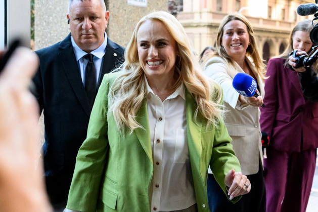 REBEL WILSON COURT, Rebel Wilson (centre) arrives at the Federal Court of Australia, in Sydney, Wednesday, April 29, 2026. ( NO ARCHIVING SYDNEY NEW SOUTH WALES AUSTRALIA  Copyright: xBIANCAxDExMARCHIx 20260429139993097608
