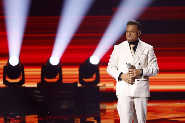 Kandidat Menowin Fröhlich bei der ersten von drei Live-Shows der 22. Staffel der deutschen Gesangs-Castingshow Deutschland sucht den Superstar (DSDS) in den MMC-Studios. Köln, 28.04.2026 NRW Deutschland Copyright: xChristophxHardtx