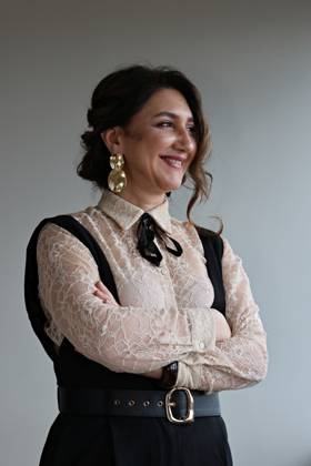 Kurdish actress Ruges Kirici at the Amed International Theater Festival in Diyarbakir, Turkey - 28 Apr 2026 Kurdish actress Ruges Kirici is seen during the event. Renowned Kurdish actress and TV host Ruges (Ruge?) Kirici attended the 11th Amed International Festival, organized by the Diyarbakir Metropolitan Municipality and the Amed City Theater in the city of Diyarbakir, Turkey. Renowned Kurdish actress and TV host Ruges (Ruge?) Kirici attended the 11th Amed International Festival, organized by the Diyarbakir Metropolitan Municipality and the Amed City Theater in the city of Diyarbakir, Turkey. Diyarbakir Turkey Copyright: xMehmetxMasumxSuerx xSOPAxImagesx Ruges07_MMSuer