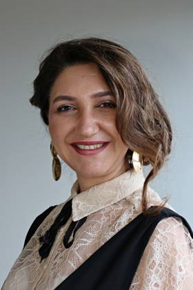 Kurdish actress Ruges Kirici at the Amed International Theater Festival in Diyarbakir, Turkey - 28 Apr 2026 Kurdish actress Ruges Kirici is seen during the event. Renowned Kurdish actress and TV host Ruges (Ruge?) Kirici attended the 11th Amed International Festival, organized by the Diyarbakir Metropolitan Municipality and the Amed City Theater in the city of Diyarbakir, Turkey. Renowned Kurdish actress and TV host Ruges (Ruge?) Kirici attended the 11th Amed International Festival, organized by the Diyarbakir Metropolitan Municipality and the Amed City Theater in the city of Diyarbakir, Turkey. Diyarbakir Turkey Copyright: xMehmetxMasumxSuerx xSOPAxImagesx Ruges08_MMSuer