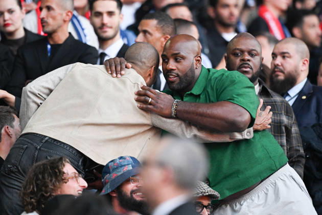UEFA Champions League - Celebrities in the stands Tony Parker and Teddy Riner during the UEFA Champions League semi-final first leg football match between Paris Saint-Germain (PSG) and Bayern Munich at the Parc des Princes in Paris on April 28, 2026. Photo by Alexis Jumeau ABACAPRESS.COM  Copyright: xJumeauxAlexis ABACAx
