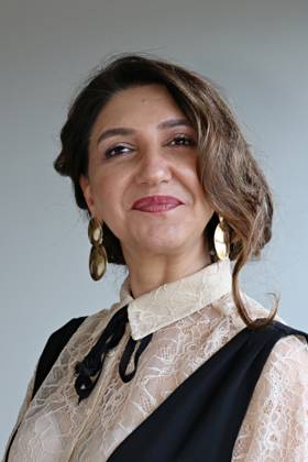 April 28, 2026, Diyarbakir, Turkey: Kurdish actress Ruges Kirici is seen during the event. Renowned Kurdish actress and TV host Ruges (Ruge?) Kirici attended the 11th Amed International Festival, organized by the Diyarbakir Metropolitan Municipality and the Amed City Theater in the city of Diyarbakir, Turkey..Renowned Kurdish actress and TV host Ruges (Ruge?) Kirici attended the 11th Amed International Festival, organized by the Diyarbakir Metropolitan Municipality and the Amed City Theater in the city of Diyarbakir, Turkey. Diyarbakir Turkey - ZUMAs197 20260428_aaa_s197_129 Copyright: xMehmetxMasumxSuerx