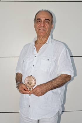 Kurdish director Dr. Ghotbedin Sadeghi at the Amed International Theater Festival in Diyarbakir, Turkey - 28 Apr 2026 Renowned Iranian Kurdish director and playwright Dr. Ghotbedin Sadeghi attends the 11th Amed International Theatre Festival, organized by the Diyarbakir Metropolitan Municipality and the Amed City Theatre in Turkey. Diyarbakir Turkey Copyright: xMehmetxMasumxSuerx xSOPAxImagesx Kutb06_MMSuer