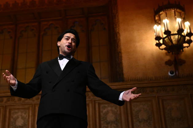 OPERA AUSTRALIA 70TH ANNIVERSARY, Tongan tenor Filipe Manu perform for the public as part of Opera Australia™s 70th anniversary at the on the steps of the Regent Theatre in Melbourne, Wednesday, April 29, 2026. ( NO ARCHIVING MELBOURNE VICTORIA AUSTRALIA  Copyright: xJOELxCARRETTx 20260429188765948247