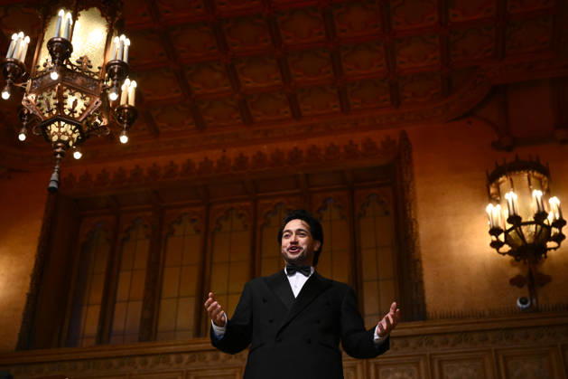 OPERA AUSTRALIA 70TH ANNIVERSARY, Tongan tenor Filipe Manu perform for the public as part of Opera Australia™s 70th anniversary at the on the steps of the Regent Theatre in Melbourne, Wednesday, April 29, 2026. ( NO ARCHIVING MELBOURNE VICTORIA AUSTRALIA  Copyright: xJOELxCARRETTx 20260429141912692318
