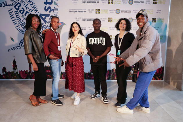 April 28, 2026, Diyarbakir, Turkey: The Kyente Cultural Group, a dance troupe from Uganda, attends the 11th Amed Theater Festival, organized by the Metropolitan Municipality of Diyarbakir and the Amed City Theater. Diyarbakir Turkey - ZUMAs197 20260428_aaa_s197_200 Copyright: xMehmetxMasumxSuerx