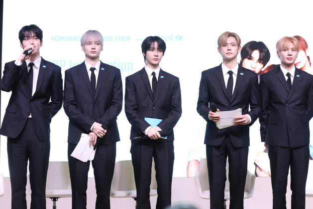 TXT at UNICEF event TXT at UNICEF event South Korean boy group Tomorrow X Together attends a promotion event for the U.N. Children s Fund (UNICEF) in Seoul on April 29, 2026. (Yonhap) 2026-04-29 13:26:02 < 1980-2026 YONHAPNEWS AGENCY. .> ¼­¿ïÆ¯º°½Ã EDITORIAL USE ONLY  Copyright: xx PYH2026042911530034400 YonhapxNewsx yonphotos251869