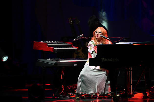 Tori Amos Performs At L Olympia - Paris Tori Amos performs at the l Olympia in Paris, France on April 28, 2026. Photo by Christophe Meng ABACAPRESS.COM Paris Ile-de-France France  Copyright: xMengxChristophe ABACAx