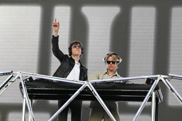 Ofenbach duo perform live before PSG Bayern Ofenbach live before PSG Bayern soccer Match, Champions League Ofenbach PSG vs Bayern Munich in Parc des Princes, Paris, France, on 28 April, 2026 28 04 2026 Paris, FRANCE 455477 2026 04 28 PARIS France  Copyright: xL.Urmanx xStarfacex STAR_455477_007