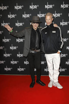 Udo Lindenberg und Benjamin von Stuckrad-Barre bei der Premiere des AERD-Dokumentarfilms Udo! Rebell. Rockstar. Ikone. in der Astor Filmlounge Hafencity. Hamburg, 28.04.2026