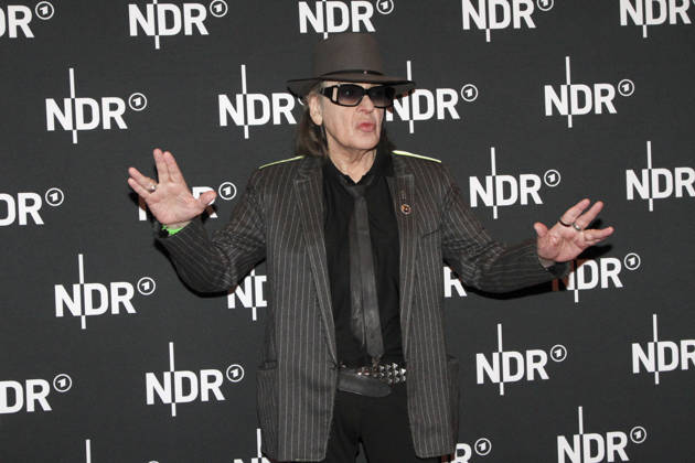 ABB LINDENBERG- Udo Gerhard Lindenberg auf dem roten Teppich bei der Kino Welt Premiere der ARD Dekou UDO Rebell Rockstar Ikone in der Astor Filmlounge in der Hafencity am 28.04.2026 in Hamburg Hamburg Deutschland