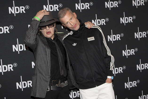 ABB LINDENBERG- Udo Lindenberg, Benjamin von Stuckrad-Barre auf dem roten Teppich bei der Kino Welt Premiere der ARD Dekou UDO Rebell Rockstar Ikone in der Astor Filmlounge in der Hafencity am 28.04.2026 in Hamburg Hamburg Deutschland