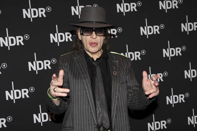 ABB LINDENBERG- Udo Gerhard Lindenberg auf dem roten Teppich bei der Kino Welt Premiere der ARD Dekou UDO Rebell Rockstar Ikone in der Astor Filmlounge in der Hafencity am 28.04.2026 in Hamburg Hamburg Deutschland