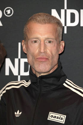 Benjamin von Stuckrad-Barre bei der Premiere des ARD-Dokumentarfilms Udo! Rebell. Rockstar. Ikone. in der Astor Filmlounge Hafencity. Hamburg, 28.04.2026