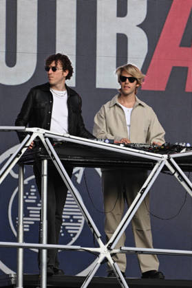 Ofenbach Perform At Parc Des Princes During UEFA Champions League - Paris The band Ofenbach Perform during the UEFA Champions League semi-final first leg football match between Paris Saint-Germain (PSG) and Bayern Munich at the Parc des Princes in Paris on April 28, 2026. Photo by Florian Poitout ABACAPRESS.COM Paris Ile-de-France France  Copyright: xPoitoutxFlorian ABACAx
