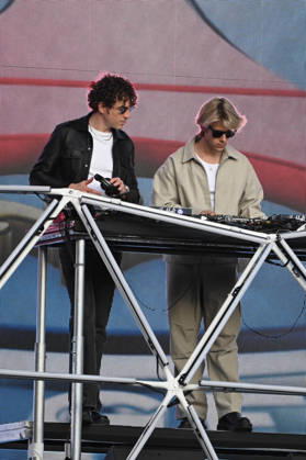 Ofenbach Perform At Parc Des Princes During UEFA Champions League - Paris The band Ofenbach Perform during the UEFA Champions League semi-final first leg football match between Paris Saint-Germain (PSG) and Bayern Munich at the Parc des Princes in Paris on April 28, 2026. Photo by Florian Poitout ABACAPRESS.COM Paris Ile-de-France France  Copyright: xPoitoutxFlorian ABACAx
