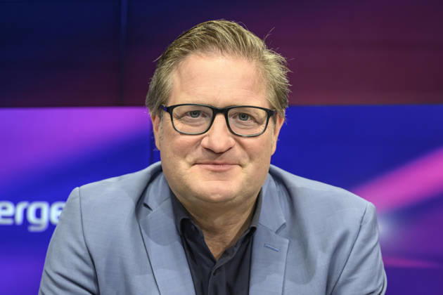 v.l.: Michael Bröcker (Table.Briefings), GER, Berlin, Studio, zu Gast bei Maischberger, politische Talkshow, TV, Format, mit Moderatorin Sandra Maischberger, Das Erste, aus Adlershof Am Studio 20, 29. April 2026, Copyright: HMBxMedia UwexKoch