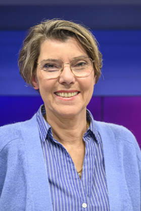 v.l.: Bettina Böttinger (Moderatorin), GER, Berlin, Studio, zu Gast bei Maischberger, politische Talkshow, TV, Format, mit Moderatorin Sandra Maischberger, Das Erste, aus Adlershof Am Studio 20, 29. April 2026, Copyright: HMBxMedia UwexKoch