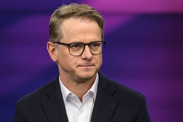 v.l.: Carsten Linnemann, CDU (Generalsekretär) , GER, Berlin, Studio, zu Gast bei Maischberger, politische Talkshow, TV, Format, mit Moderatorin Sandra Maischberger, Das Erste, aus Adlershof Am Studio 20, 29. April 2026, Copyright: HMBxMedia UwexKoch