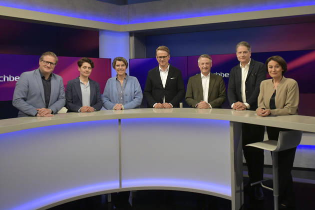 Michael Bröcker, Anna Lehmann, Bettina Böttinger, Carsten Linnemann, Nikolaus Blome, Jakob Augstein und Sandra Maischberger in der ARD-Talkshow maischberger im Studio Berlin Adlershof. Berlin, 29.04.2026