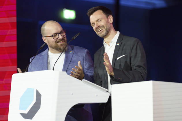 Lars Janssen und Felix Falk bei der Verleihung des Deutschen Computerspielpreises 2026 im Herkulessaal der Residenz. München, 29.04.2026