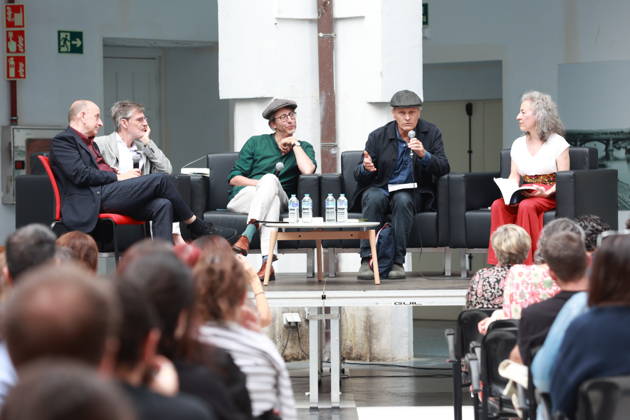 Viggo Mortensen presents at the University of Seville the poetry book Another Night at Sea The actor and publisher, Viggo Mortensen 2d , participates in the tribute that the University of Seville pays to the poet Kevin Power On April 30, 2026 in Seville Andalusia, Spain The actor Viggo Mortensen participates in the presentation of the work of the poet Kevin Power, published by his publisher, Perceval Press, an act with which the University of Seville has wanted to pay tribute to the poet, art critic and professor of British origin and Spanish nationalized 30 APRIL 2026 Rocí Seville Andalucia, Spain Seville Andalucia, Spain Spain Spain Copyright: xRocioxRuzx 7486460