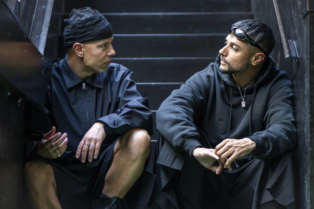Karpe legger opp Oslo 20260430. Musikkduoen Karpe med Magdi Omar Ytreeide Abdelmaguid og Chirag Rashmikant Patel pa Nasjonalbiblioteket i anledning at de legger opp i 2028. Foto: Heiko Junge NTB Oslo Norge 6haXA5GBFBo EDITORIAL USE ONLY Ref:_ENT6haXA5GBFBo.jpg Copyright: xHeikoxJungex xNTBx