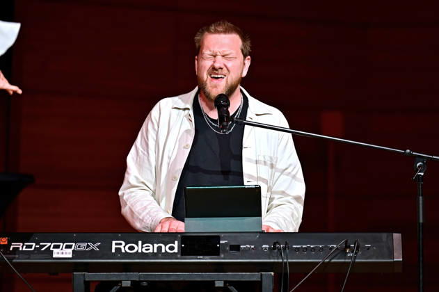 NIBELUNGEN FESTSPIELE 2026. Sänger Alexander Wolfe anläßlich einer Pressekonferenz zu den Nibelungen Festspielen 2026 Die Hunnenkönigin am 30.04.2026 in Worms. 20260430MWI112419