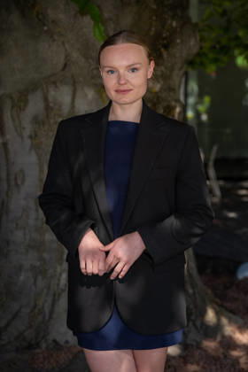 Nibelungen-Festspielen Worms 2026. Maria-Victoria Dragus (Kriemhild) bei der Pressekonferenz am 30.04.2026 zu den Nibelungen-Festspielen Worms 2026 im DasWormser, bei der das neue Stueck Die Hunnenkönigin praesentiert wurde. Worms DasWormser Rheinland-Pfalz