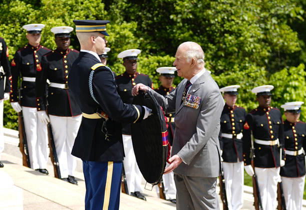 King Charles III and Queen Camilla participate in a Wreath Laying Ceremony at the Tomb of the Unknown Solider at Arlington National Cemetery in Arlington, Virginia on Thursday, April 30, 2026. The King and Queen are ending their four-day state visit to the U.S. in Virginia before returning to the U.K. this evening.  ARL20260430233 BONNIExCASH