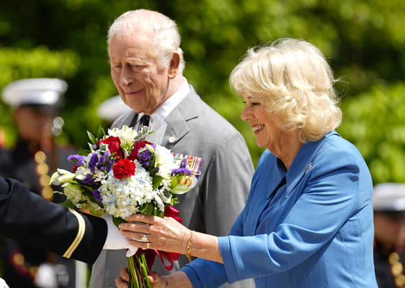 King Charles III and Queen Camilla participate in a Wreath Laying Ceremony at the Tomb of the Unknown Solider at Arlington National Cemetery in Arlington, Virginia on Thursday, April 30, 2026. The King and Queen are ending their four-day state visit to the U.S. in Virginia before returning to the U.K. this evening.  ARL20260430236 BONNIExCASH