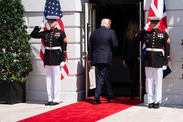 Trumps Bid Farewell to King Charles III and Queen Camilla United States President Donald J Trump and first lady Melania Trump depart a farewell event on the South Portico of the White House in Washington, DC, USA, on Thursday, April 30, 2026. Credit: Aaron Schwartz Pool via CNP Washington District of Columbia United States  Copyright: xPool ABACAx