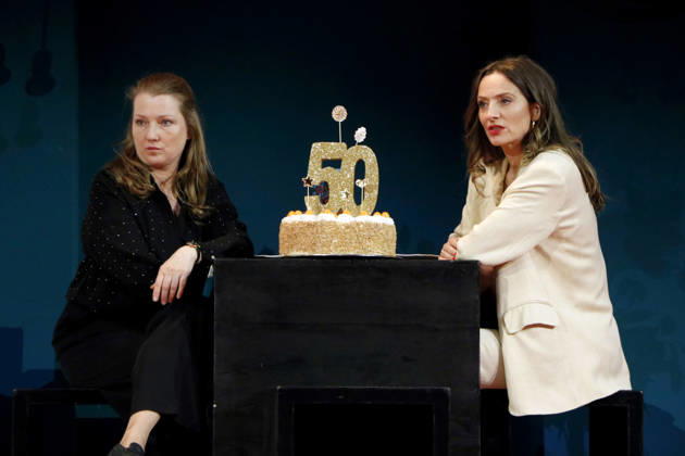 Es ist nur eine Phase, Hase , Fotoprobe in der Komödie am Kudamm, Berlin, 30.04.2026 Katja Studt und Nicola Ransom bei der Fotoprobe zu Es ist nur eine Phase, Hase in der Komödie am Kurfürstendamm im Ernst-Reuter-Saal in Berlin am 30.4.2026 Berlin Komödie am Kurfürstendamm Copyright: xAnitaxBuggex