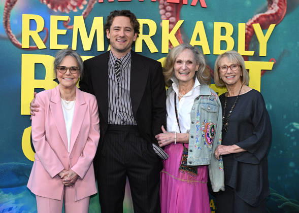 ˜Remarkably Bright Creatures™ Los Angeles Premiere Sally Field, Lewis Pullman, Beth Grant and Kathy Baker arriving to Remarkably Bright Creatures Los Angeles premiere held at the Tudum Theater on April 30, 2026 in Hollywood, CA. Hollywood Tudum Theater California USA Copyright: xLisaxOConnorx xAFF-USA.comx