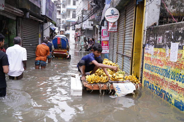 May 1, 2026, Dhaka, Dhaka, Bangladesh: DHAKA, BANGLADESH †May 1, 2026: After several hours of continuous rainfall, many small and major roads across the capital Dhaka were submerged, with water levels ranging from knee-deep to waist-deep in some areas. People forced to leave their homes for work faced severe difficulties, disrupting normal city life. Stray dogs and other animals were also left vulnerable in the flooded conditions. In many cases, clogged manholes filled with plastic waste and debris obstructed drainage systems, leading to widespread waterlogging. Dhaka Bangladesh - ZUMAk185 20260501_zip_k185_021 Copyright: xRubelxKarmakerx