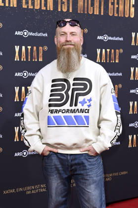 Tobias Toxik Kargoll bei der Premiere der ARD-Dokuserie Xatar - Ein Leben ist nicht genug in der Fotografiska Berlin. Berlin, 30.04.2026