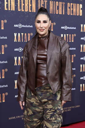 Senna Gammour bei der Premiere der ARD-Dokuserie Xatar - Ein Leben ist nicht genug in der Fotografiska Berlin. Berlin, 30.04.2026