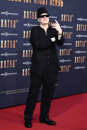 Benno! (Ben Joseph Burrows) bei der Premiere der ARD-Dokuserie Xatar - Ein Leben ist nicht genug in der Fotografiska Berlin. Berlin, 30.04.2026