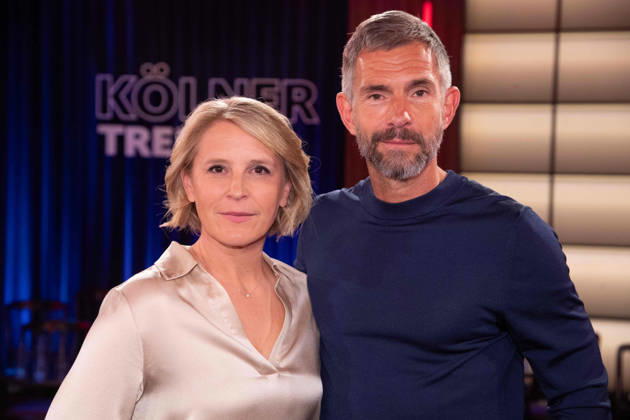 von links: Susan LINK, Moderatorin, Micky BEISENHERZ, Moderator, Gastgeber der Sendung ,,Koelner Treff,, im WDR Fernsehen, 30.04.2026.